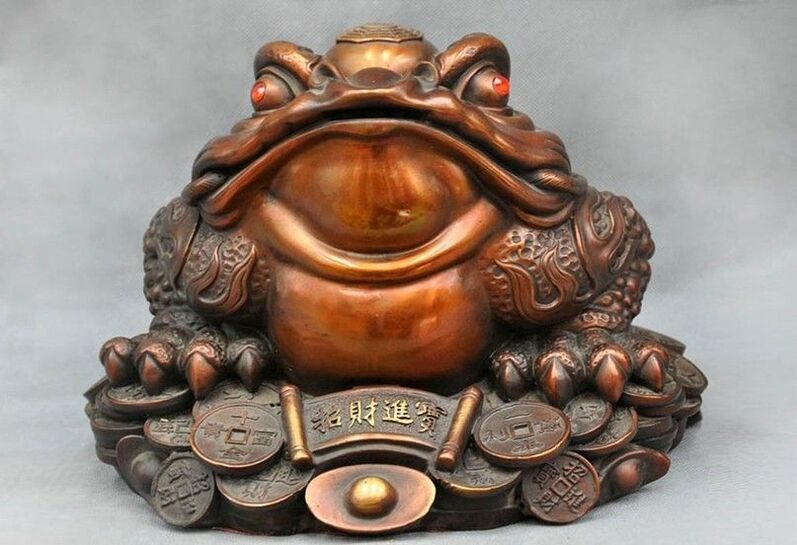 ប្រាក់ toad amulet